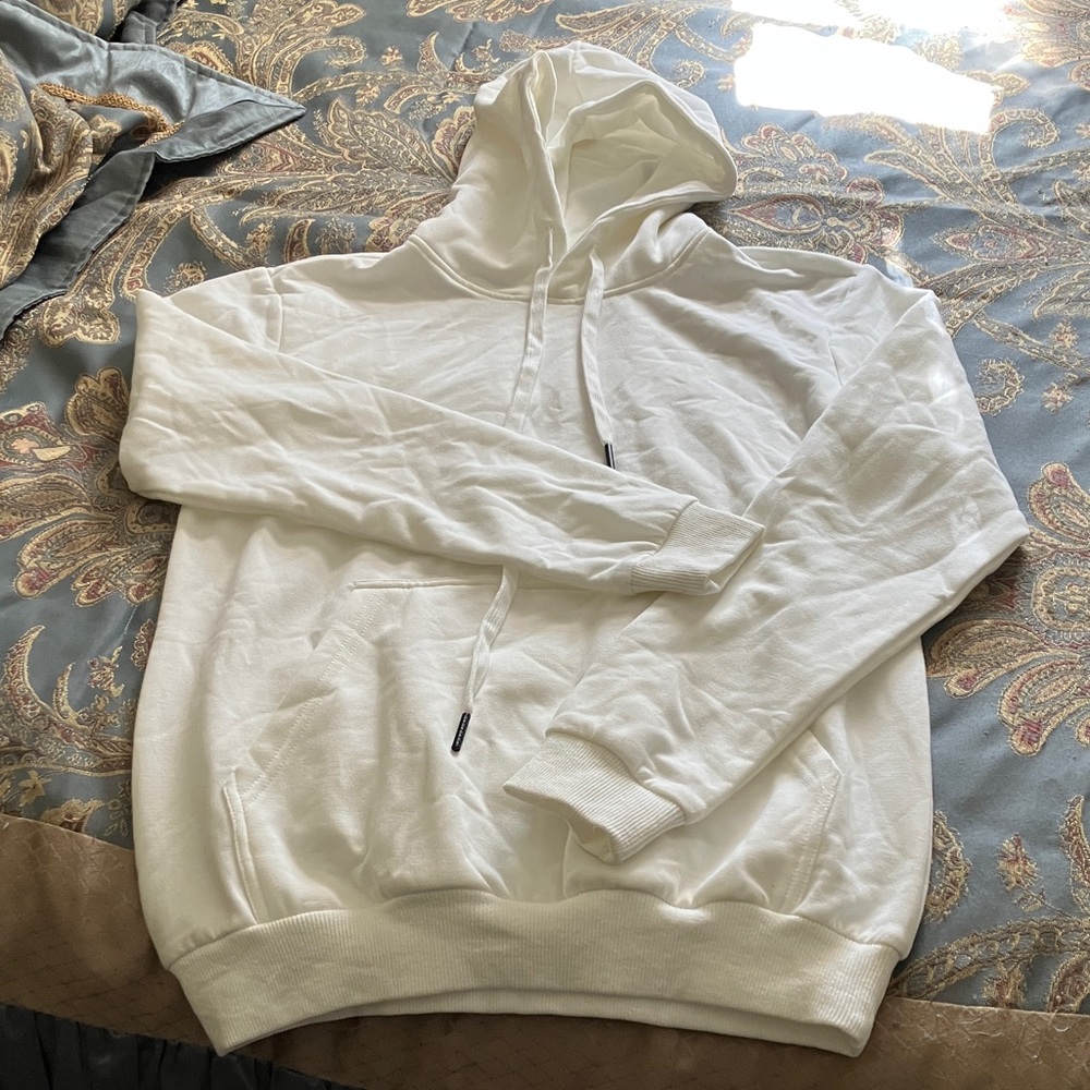 3/$30 White Hoodie NEW Size Small